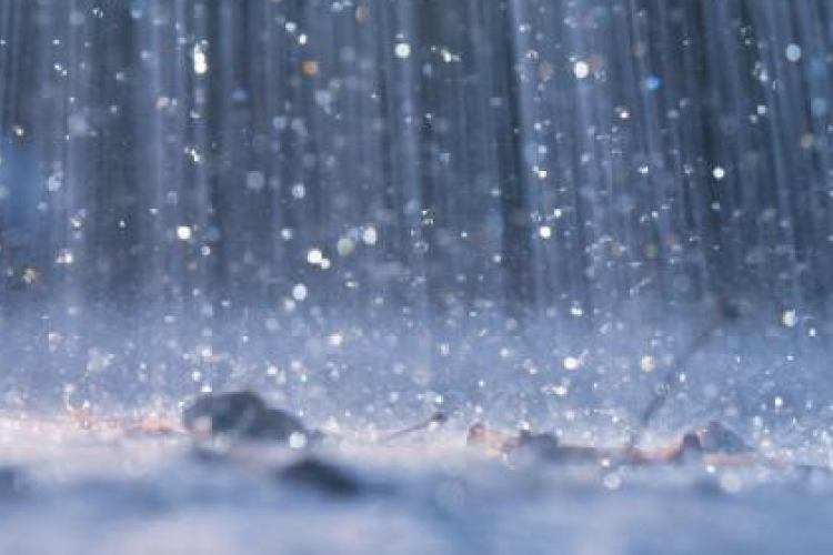 Belvíz - Megcsúszott a fonyódi magaspart, lezárták a 7-es főút érintett szakaszát