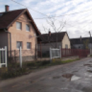 Kertvárosi utcákat járva