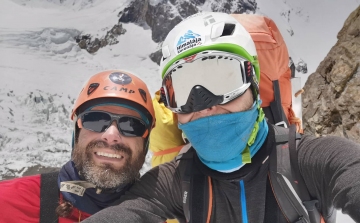 Már 6 ezer méteren a Himalájában az egykori esztergomi főiskolás