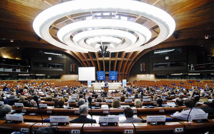 Az Európa Tanács elmarasztalta Franciaországot, mert nem tiltotta be a gyermekek testi fenyítését