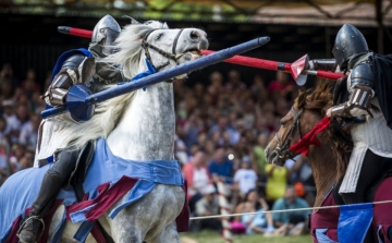 Hamarosan Visegrádon csatáznak a lovagok – Nemsokára palotajátékok