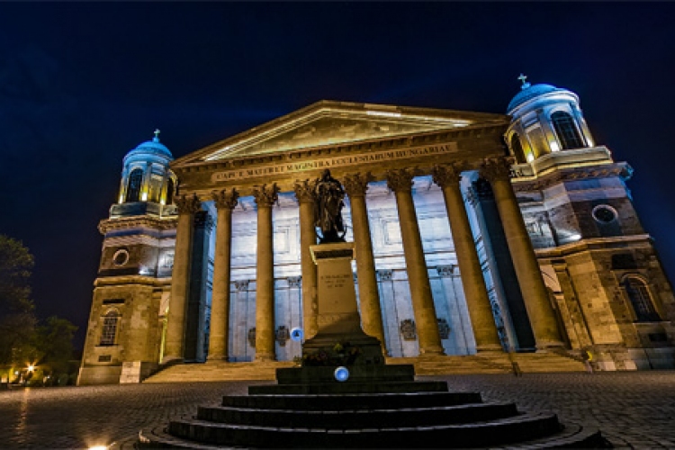 3D-s netes túra a Bazilikában, éjszakai séta a belvárosban
