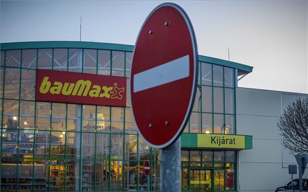 A Baumax kivonul Magyarországról