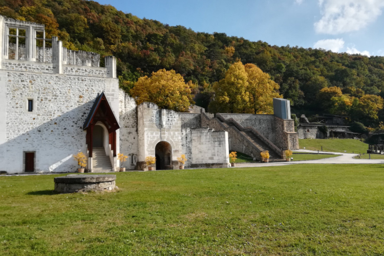 Ismét várja a látogatókat a visegrádi palota