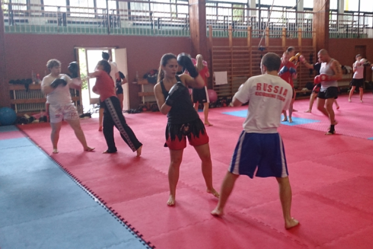Vépen edzőtáboroztak kick-boxosaink