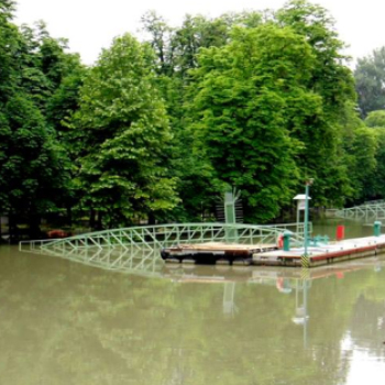 Árvízi védekezés Esztergom 2013