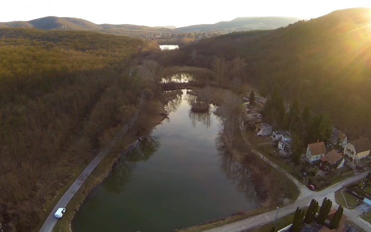 A legszebbek toplistáján Esztergom környékének tavai! - VIDEÓK