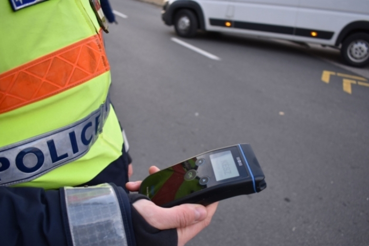Két ittas vezetőt is elkaptak, egyikük teherkocsit vezetett