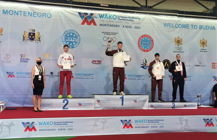 Óriási siker! Európa-bajnok az esztergomi kick-boxos Kovács Marcell