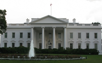 A Fehér Ház szerint 50 százalékos a kormányzati hivatalok leállásának esélye