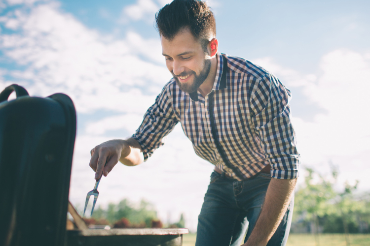 Faszén tüzelésű vagy gázgrillt vegyünk? Segítünk kiválasztani a megfelelőt!