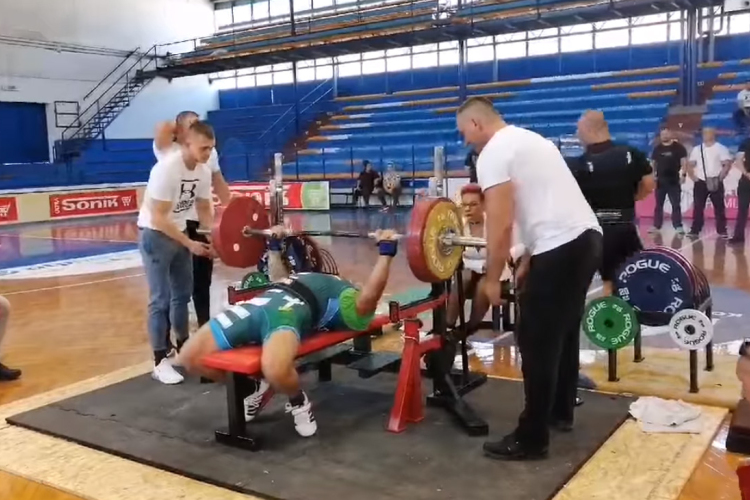 Újabb fényes érmet szerzett a fekvenyomó Szuder Károly - VIDEÓ