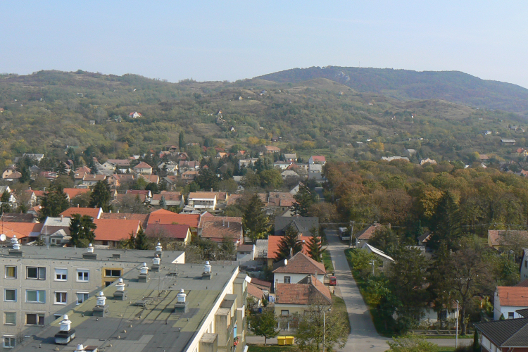 Megszűnt az esztergomi szmogriadó