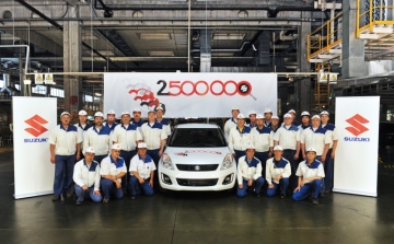 Legördült a gyártósorról a 2,5 milliomodik magyar Suzuki