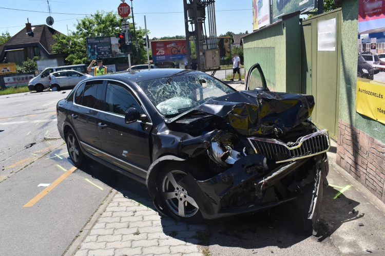 Igaziak fogták el az álrendőröket, baleset lett az üldözésből