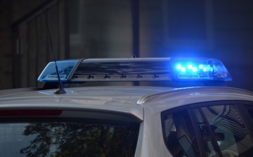 Két kocsifeltörőt buktatott le egy autós Esztergomban 