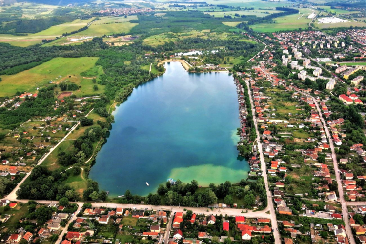 Megújult az esztergomi Palatinus-tó strandja 