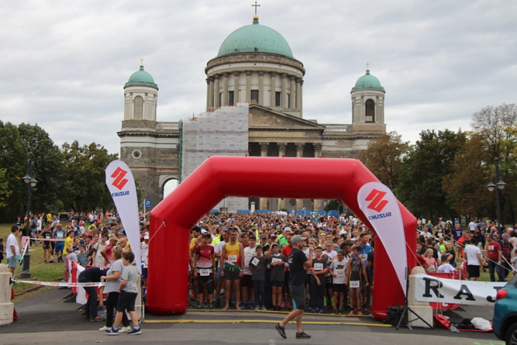 Idén is népszerű volt a Hídfutás