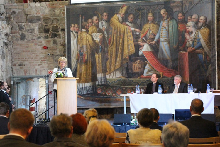 Megnyílt az emlékhelyek napja Esztergomban