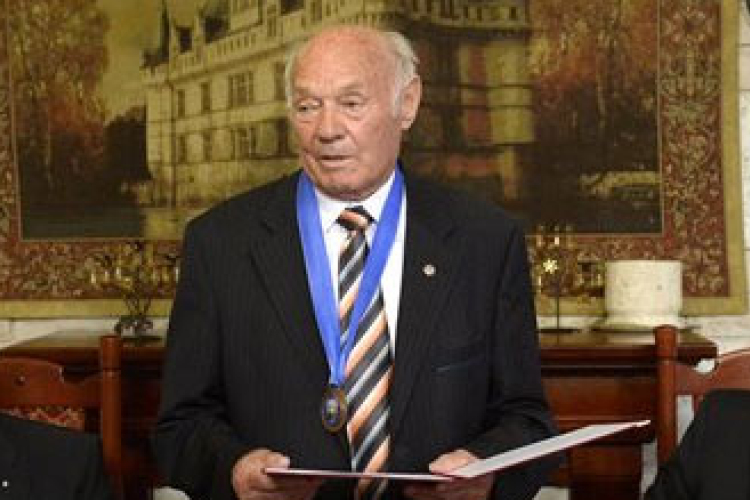 Újra megműtötték Buzánszky Jenőt