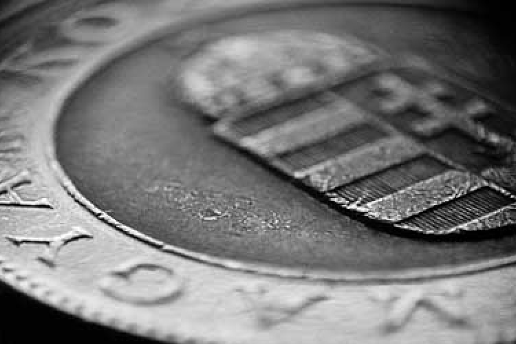 Devizapiac - Erősödött a forint