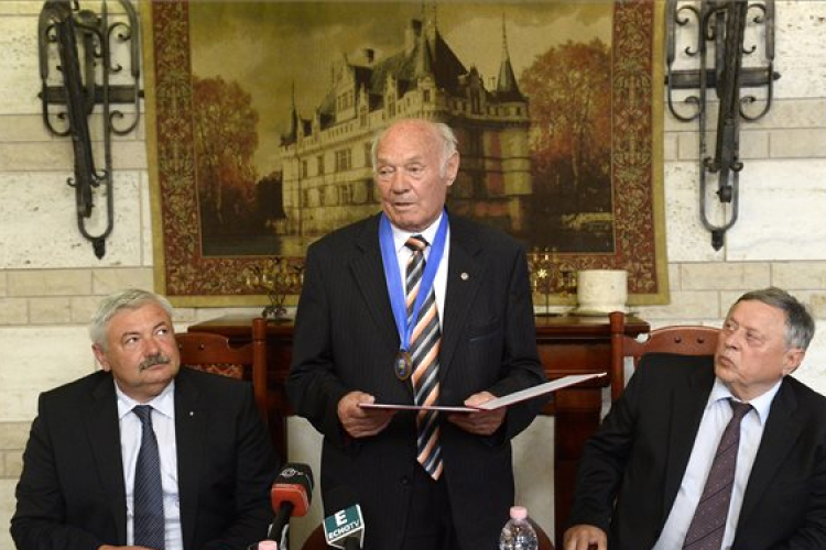 Kitüntették Buzánszky Jenőt