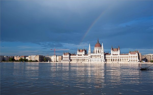 Árvíz – Elöntött házak, területek a Duna mentén – FOTÓK