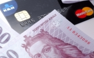 Czomba: jövőre 100 ezer forint fölötti minimálbér várható
