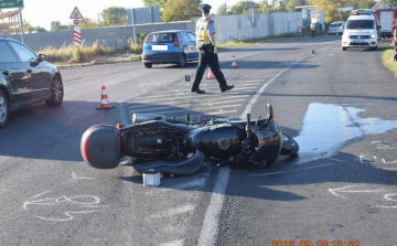 Idős asszony okozott súlyos motoros balesetet Tokodaltárón, vádat emelnek - FOTÓK