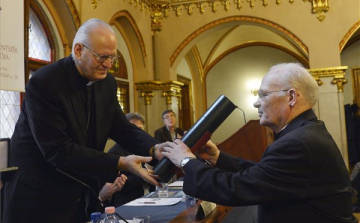 Esztergomi teológus is az idei Stephanus-díjasok közt