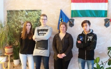 Szavazzunk az Értéktár vetélkedő esztergomi csapatára