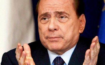Közmunkára ítélték Silvio Berlusconit