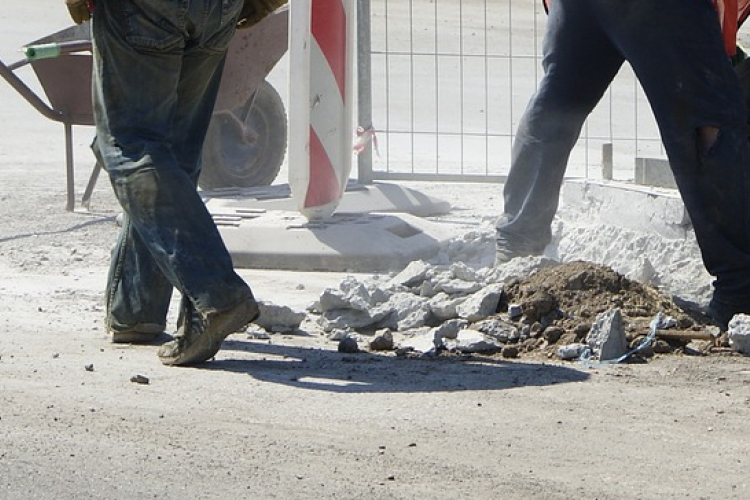 Újabb útfelújítás kezdődött a térségben