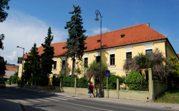 Család-történet műalkotásokban elbeszélve a Duna Múzeumban