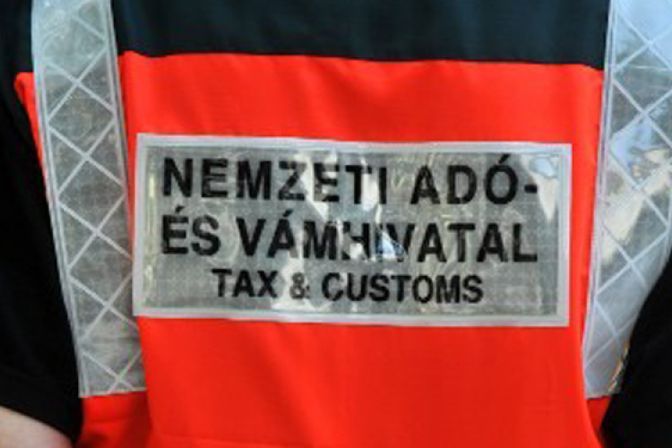 Felszámolás ellenére működő éttermet talált a NAV