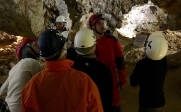 Megújulva várja a látogatókat a Sátorkőpusztai-barlang