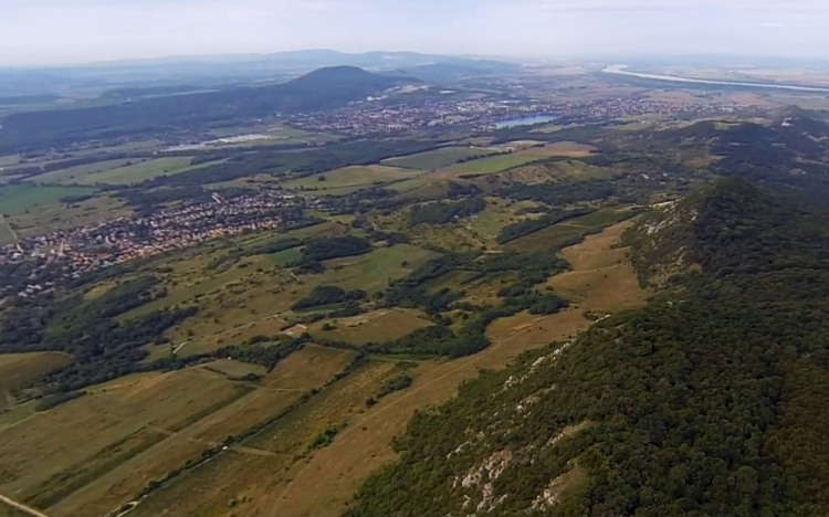 4 évszak 4 percben a kesztölci szőlőkben – LÁTVÁNYOS VIDEÓ!