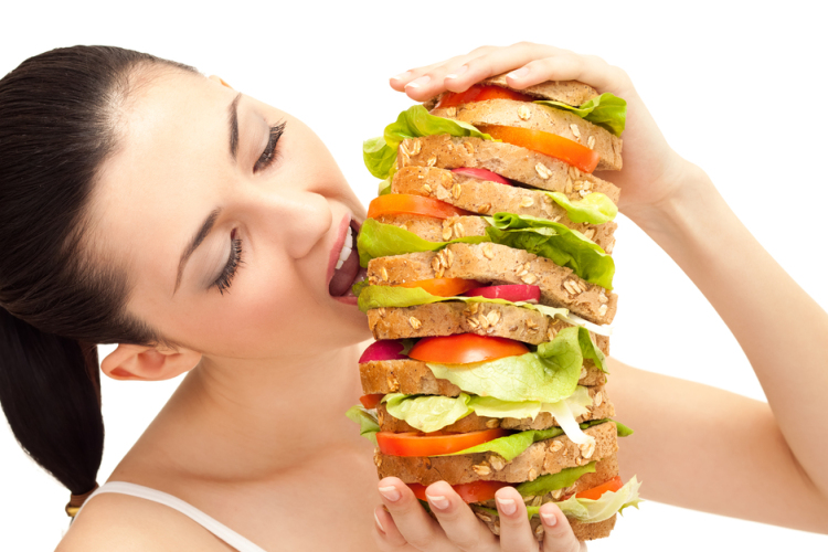 A lassan evő emberek kisebb valószínűséggel híznak el