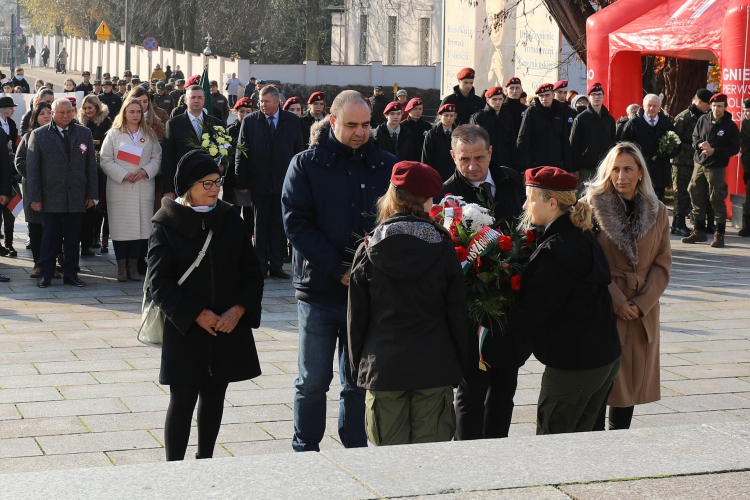 A Lengyel Függetlenség Napja alkalmából Gnieznoba látogatott városunk küldöttsége
