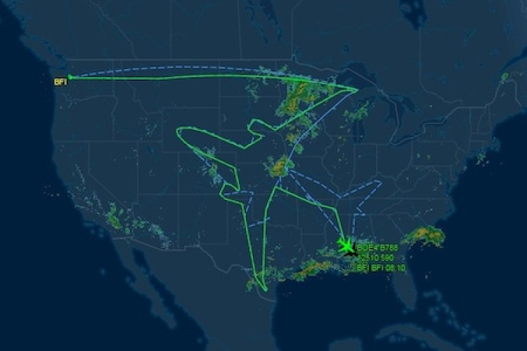 Hajtóműtesztelés közben rajzoltak repülőgépet az égre a Boeing tesztpilótái