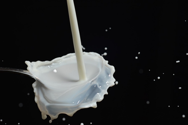 Zsarolás miatt indult nyomozás a szennyezett tejtermékek ügyében