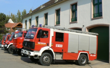 Óriási tetőt fújt le a szél Kertvárosban