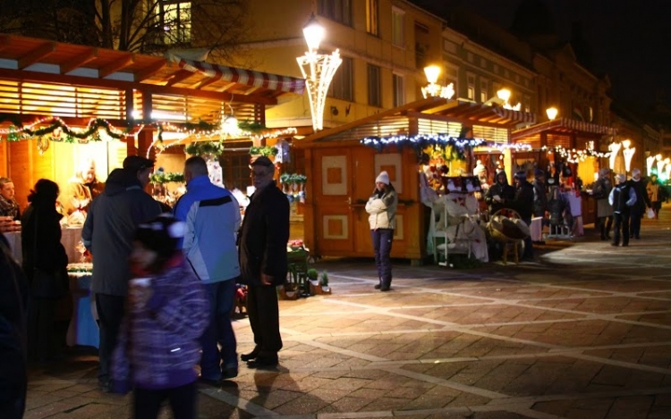 Advent: Esztergom egy élhető, polgári város - FOTÓK