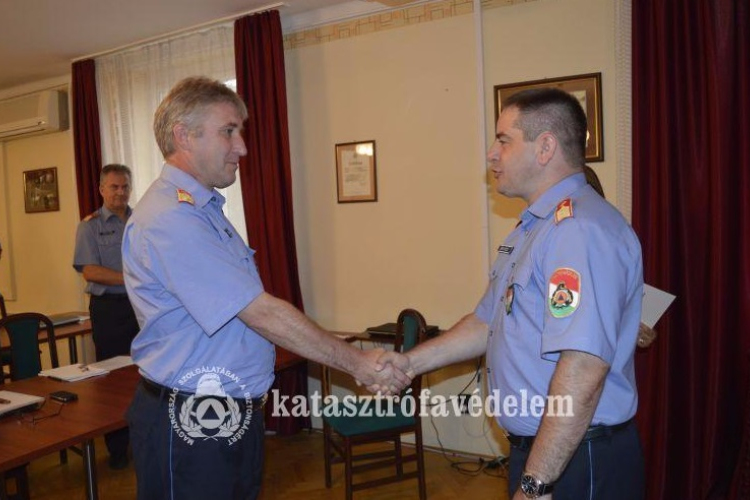 Esztergomi tűzoltó kapott kitüntetést