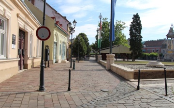 Ismét a gyalogosoké lesz a Széchenyi tér