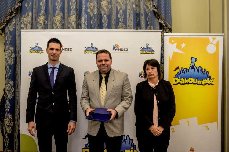 Esztergomi tanárt is kitüntettek az országos díjátadón