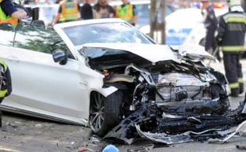 Vádat emeltek a Dózsa György úti baleset két sofőrje ellen 