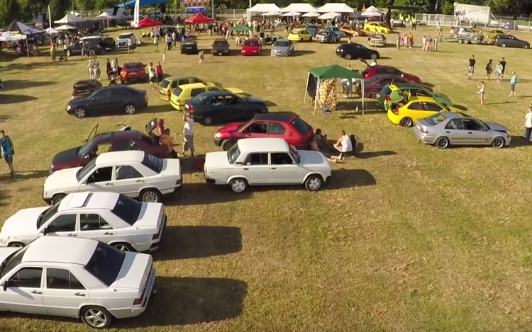 Légi videón a Zsámbéki Tuning Show