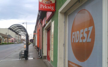 Megnyílt a Fidesz új dorogi irodája