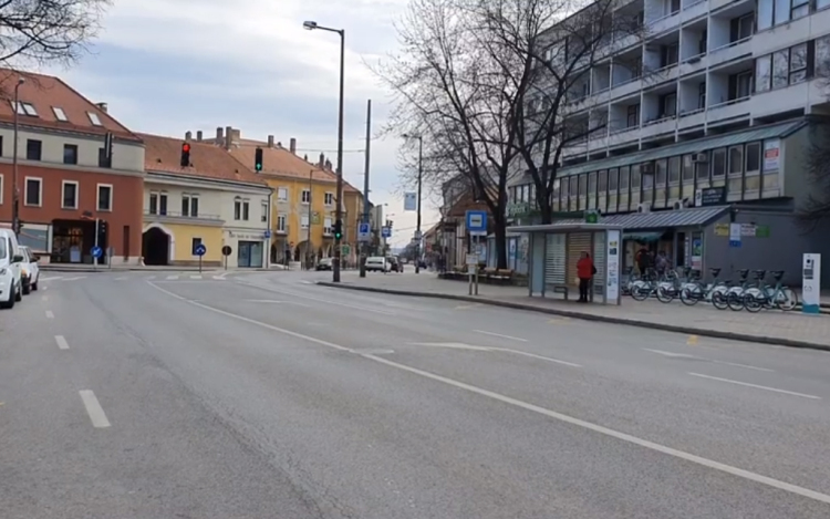 Kezdődik a közterületek fertőtlenítése Esztergomban